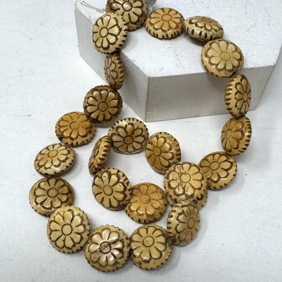 Genuine Bone Beads Flower Design Carved Loose Beads 17mm 24 Beads - Picture 2 of 6